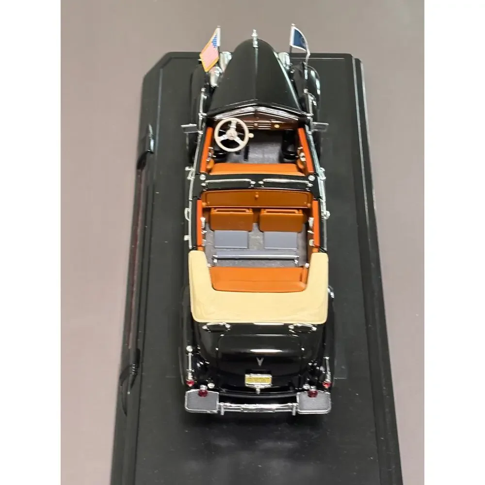 Road Signatures 1938 Cadillac V-16 Presidential Limo Diecast 1:24 Roosevelt
